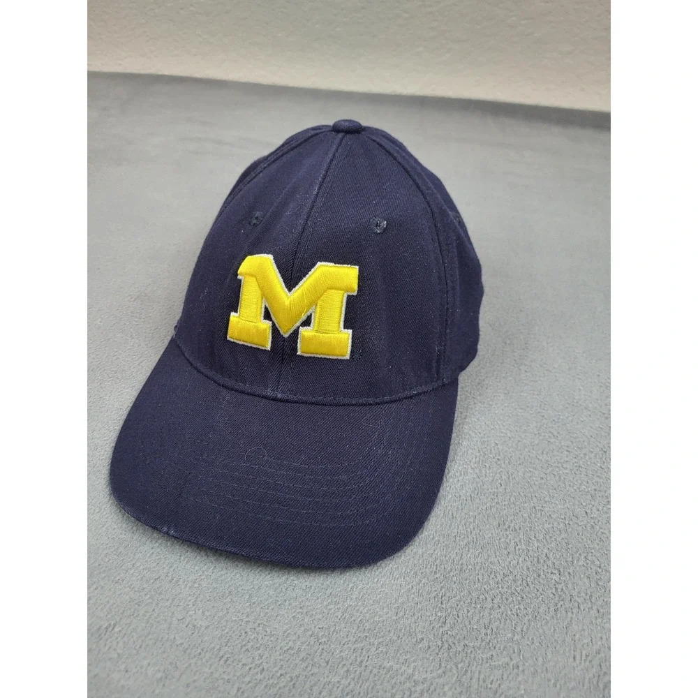 Michigan Wolverines Hat Cap Adult Blue One Fit Wool Blend Stretch